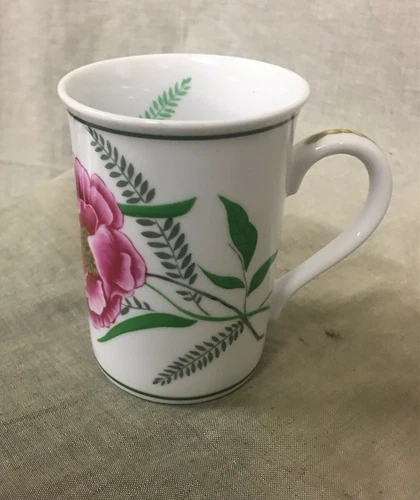 Lynn Chase Flores 4-1/8" Mug Yellow Rope 