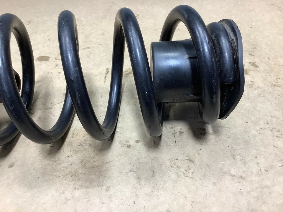 2010 大众 ROUTAN 3.8L V6 后轮驱动器或乘客侧线圈弹簧原始设备制造商+ — 第 4/4 张图片