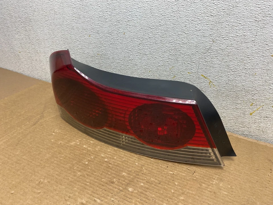 Luz trasera lateral izquierda convertible Volvo C70 2006 a 2010 OEM N9730 DG Foto 2 de 4