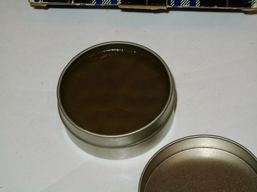 Ascot & Taylor Old Course St Andrews Golf Shoe Care Kit. Polish, Brush, Buffer - Picture 3 of 4