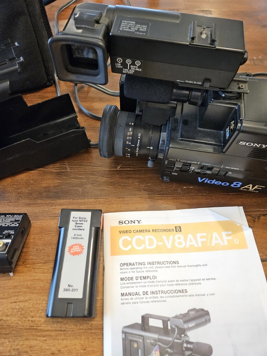 SONY CCD-V8AF Video8 8mm Video Camera Camcorder/8mm Player With