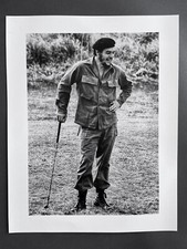 Che Guevara Laughing While Playing Golf – Rare 1960s Photograph by Alberto Korda