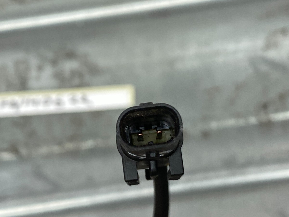 AS) GENUINE MERCEDES BENZ ENGINE WIRING LOOM HARNESS PLUG 
