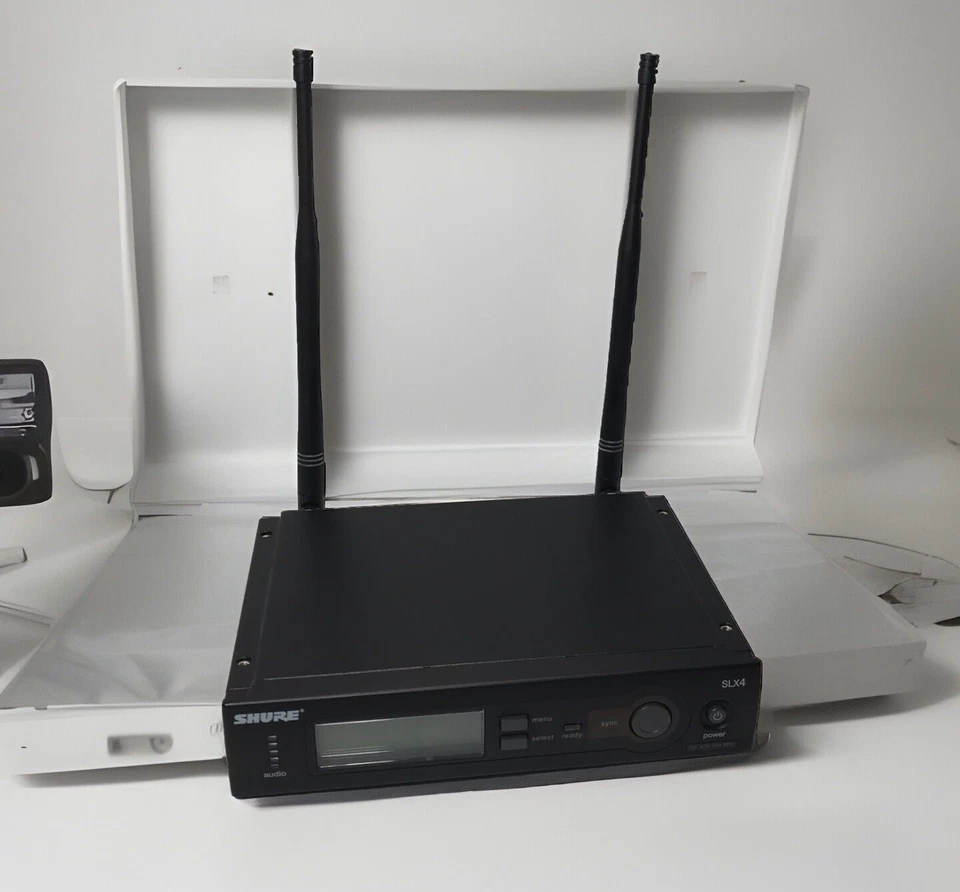 Shure SLX4 Wireless Receiver G4 Band 470–494 MHz – UHF Rackmount Unit Only NoMic - Image 2 of 4