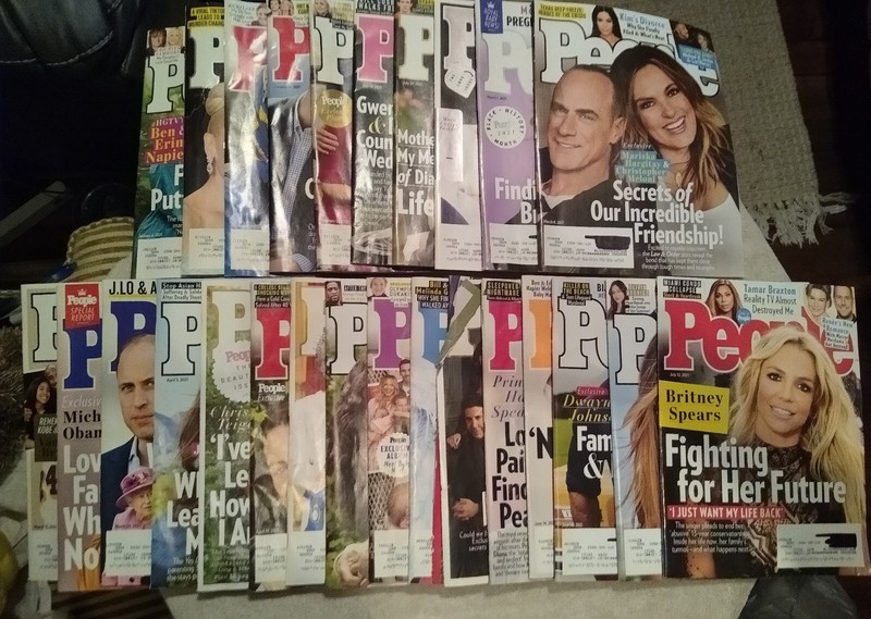26 PEOPLE MAGAZINES USED JAN.-JULY 2O21 W/SPECIAL BEAUTIFUL PEOPLE DOUBLE ISSUE 