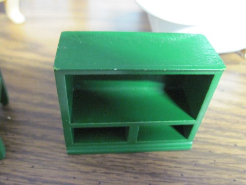 Calico Critters Sylvanian Family Epoch TOMY Armoire Wardrobe Chair Bookcase Tub - Picture 3 of 24