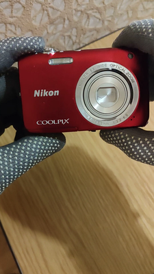 Compact Camera Nikon Coolpix S2800 20.1 MP RED & case Tested