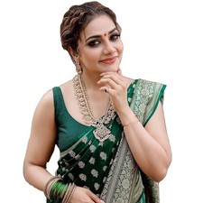 Women's Kanjivaram Soft Silk Banarasi Sarees With Blouse Piece