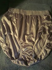 Size 8 vintage Hanes Her Way 100 nylon panties w/Wide Lace Blue-Grey