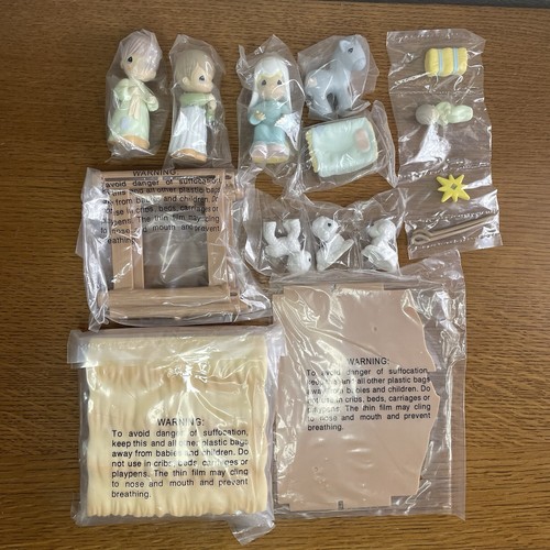Precious Moments Natività Playset di Avon 2002 F611221 Completo Nuovo scatola aperta - Foto 1 di 7