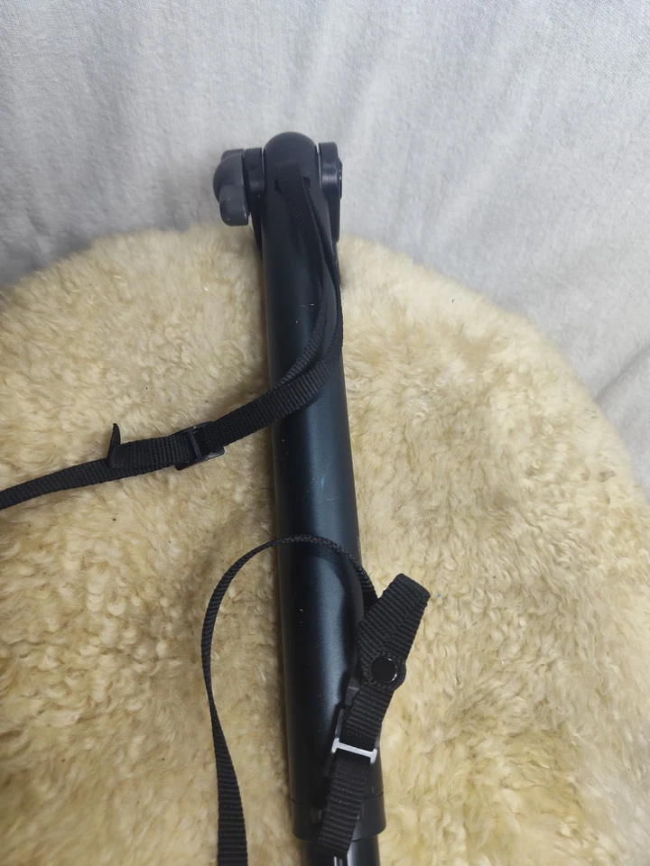 SLIK CAMERA MONOPOD TELESCOPING W/ QUICK RELEASE PLATE & SHOULDER STRAP 23-60" - Image 3 of 4