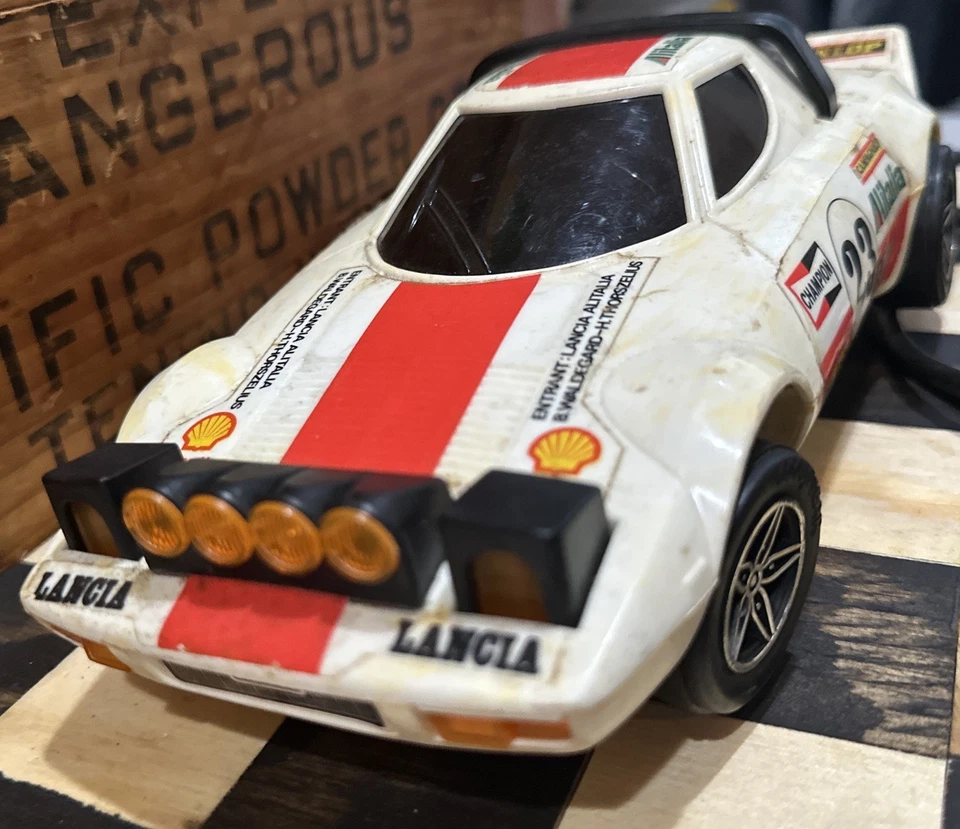 Juguete de radiocontrol vintage Kid-co 1/24 Lancia Stratos Alitalia 1st #23 Marlboro 76’ Foto 3 de 4