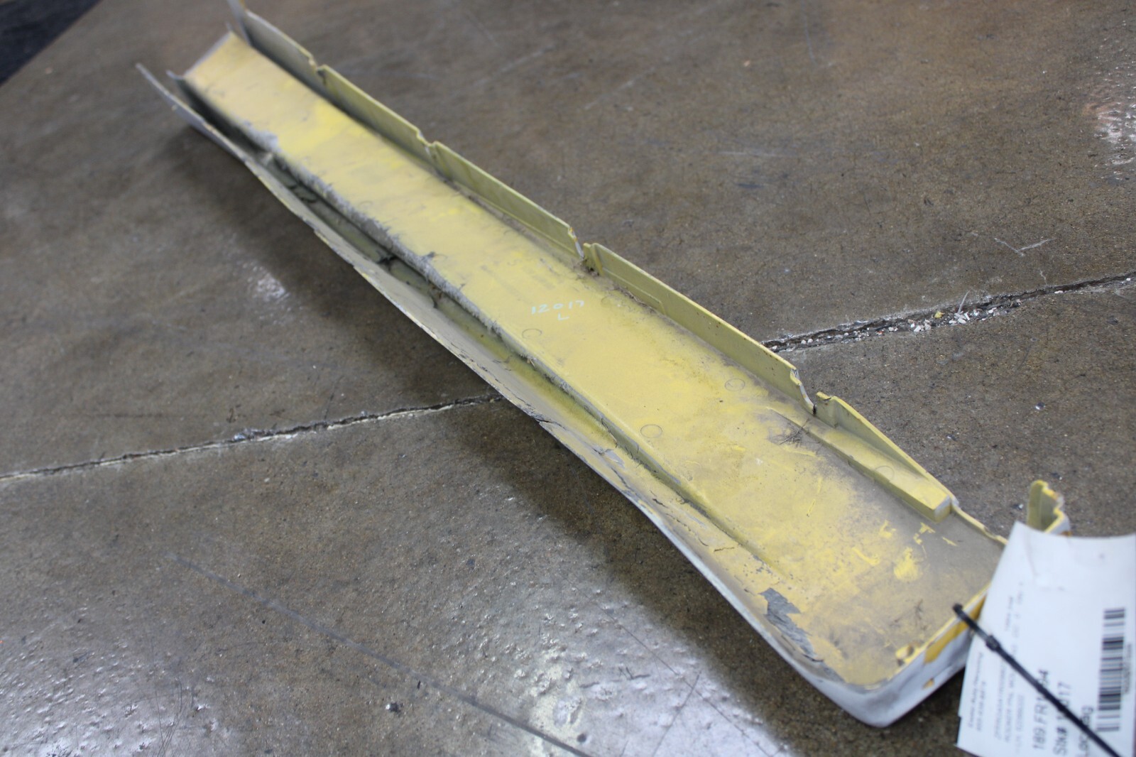 Ferrari 348, LH, Left, Rocker Panel, Cracks, Used, P/N 62066000