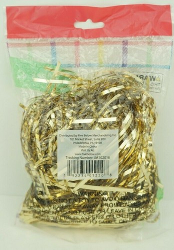 NEW Easter Gold Metallic Plastic Grass 1OZ Ages 4+ - Picture 2 of 2