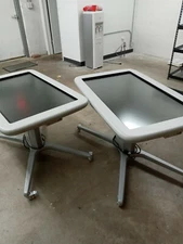 Smart Table 442i Collaborative Learning Center