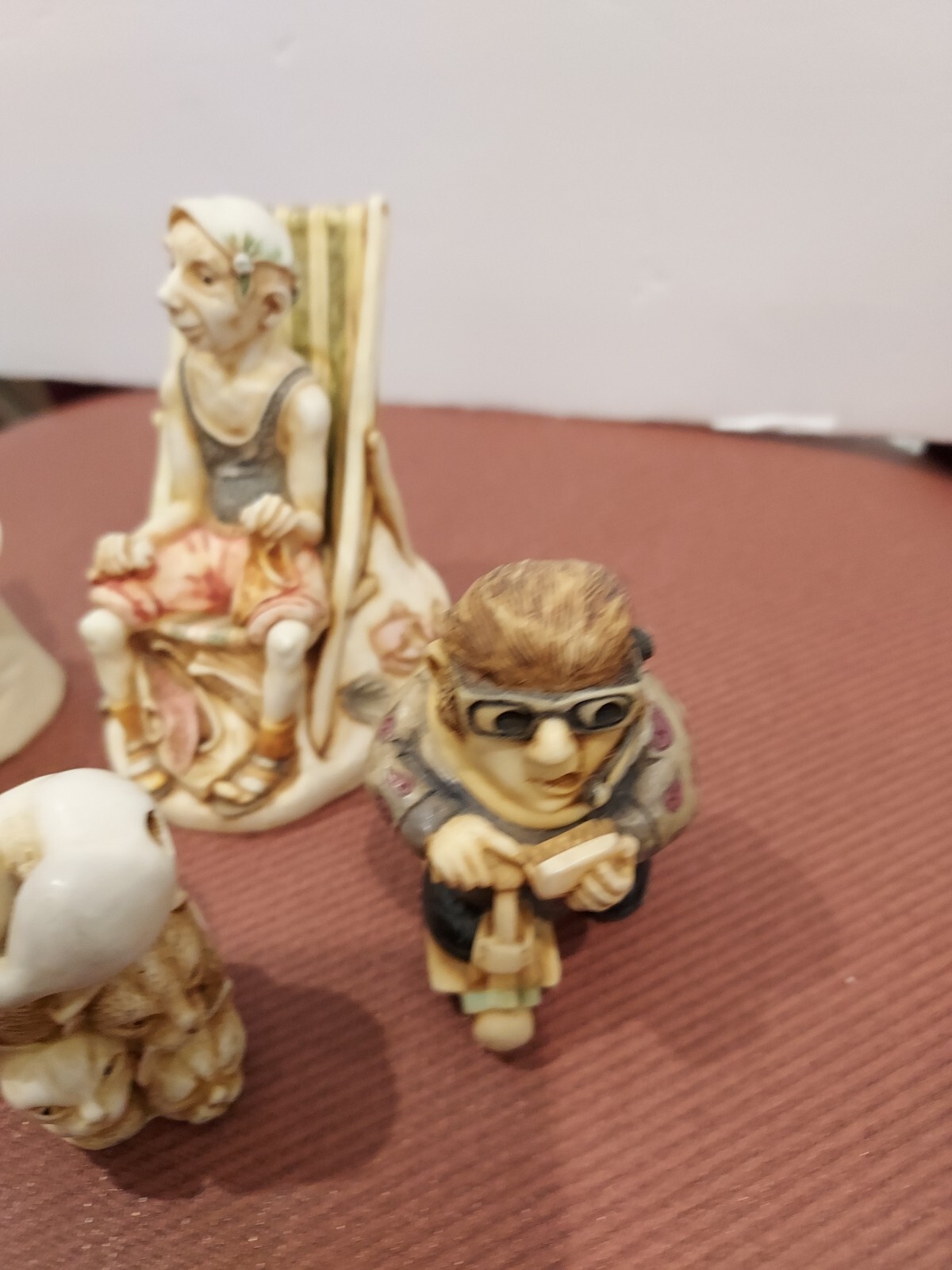 Picture 5 of 24