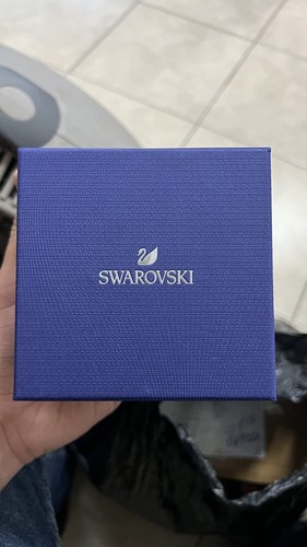 SWAROVSKI CRYSTALLINE CRYSTAL WATCH AMAZING CRYSTALS ROSE GOLD TONE MASTERPIECE - Picture 6 of 7