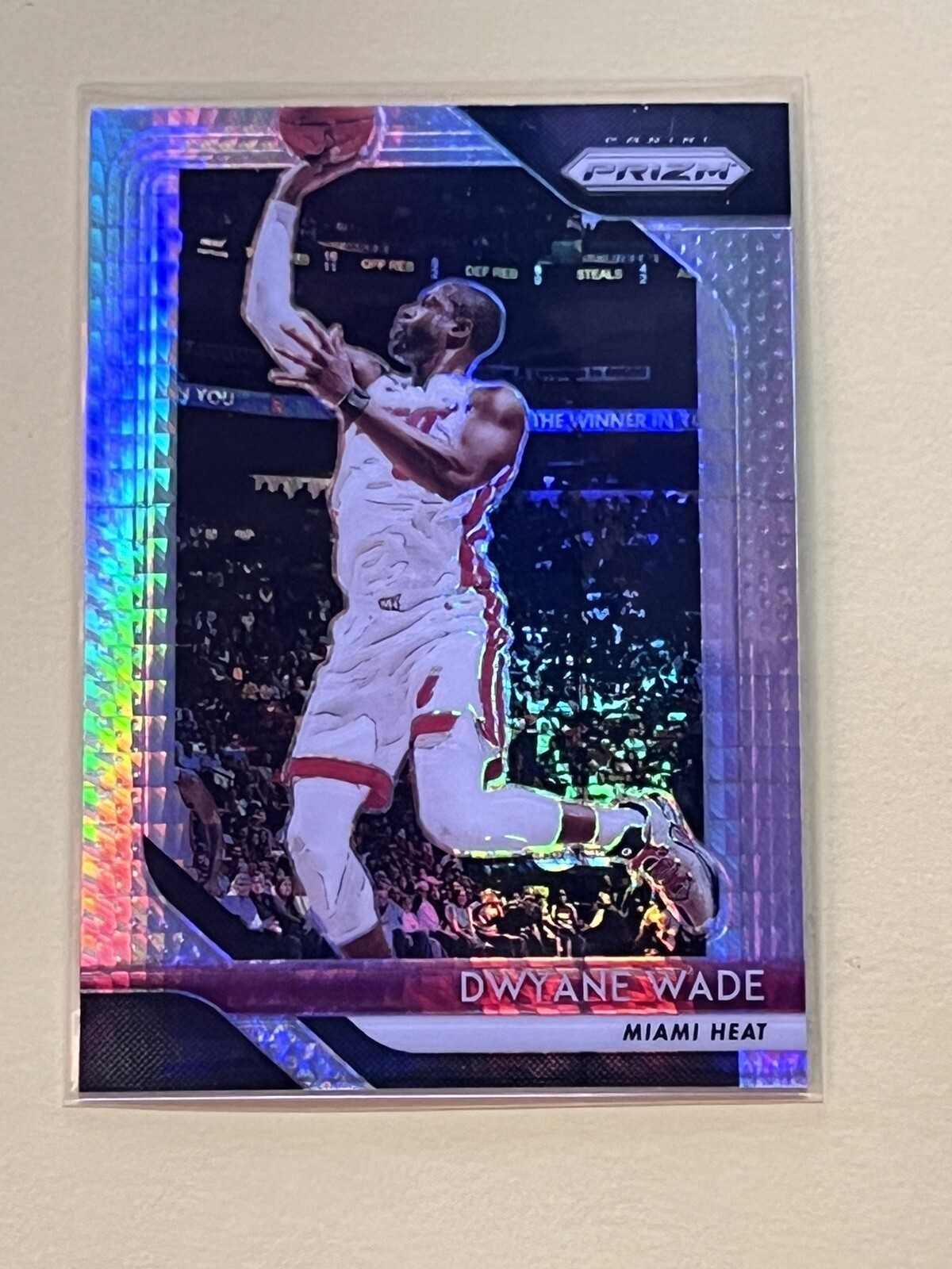 2018-19 Panini Prizm Dwyane Wade Hyper Prizm #206 Miami Heat