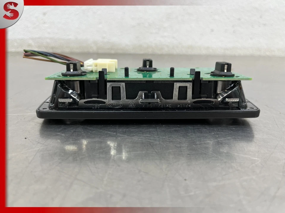 BMW ALPINA B7L 2011-2012 - LÁMPARA DE LUZ DOMO CENTRAL 9163699 Foto 3 de 4