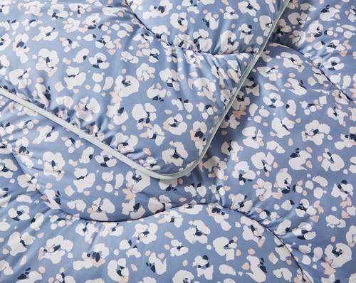 Night Lark® Coverless Duvet - Wild Leopard Sky Blue - Picture 2 of 4