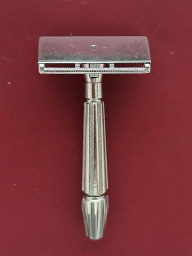 Vintage GEM Micromatic Bullet Tip Single Edge SE Safety Razor New