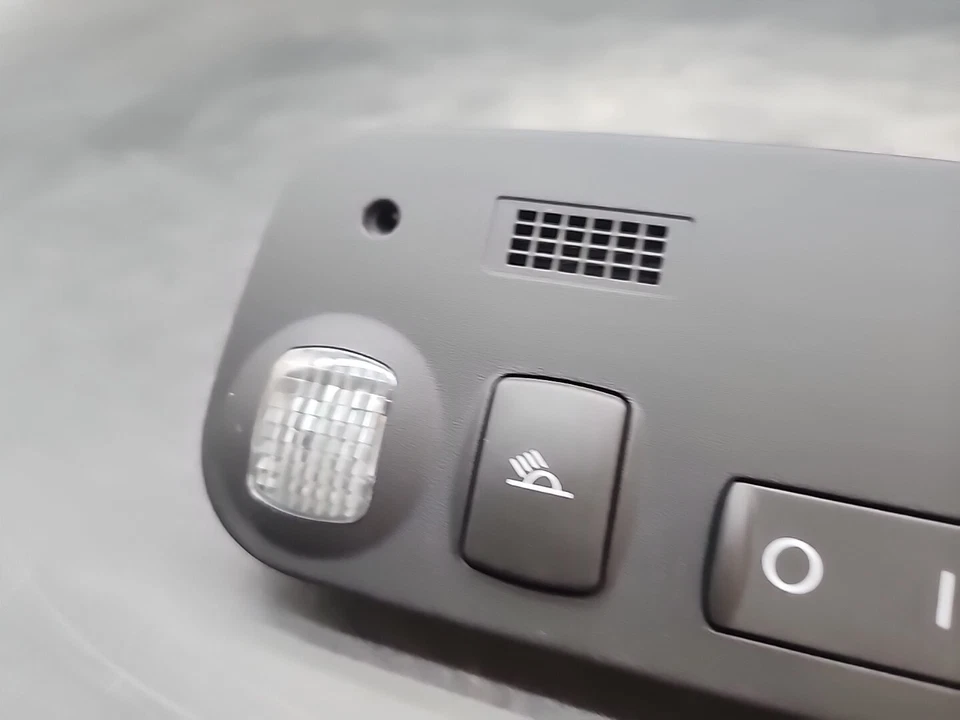 Audi S4 2005 luz interior de lectura superior Q2-330 -8H0947111 k Foto 2 de 4