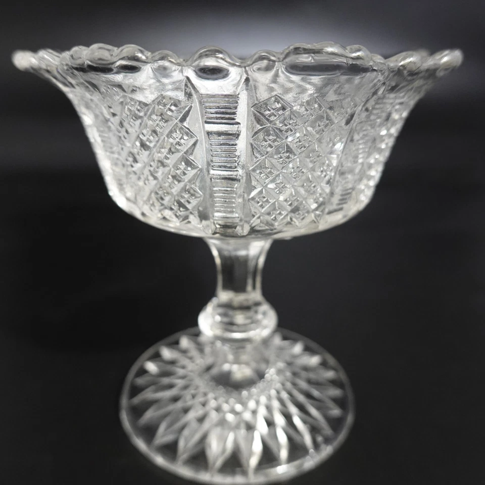 Hermoso frutero de compota de caramelo pedestal con patas con tallo transparente de plomo Foto 3 de 4