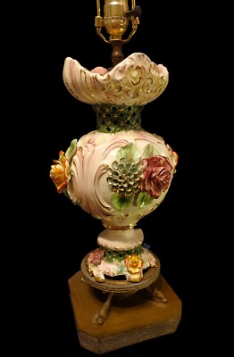 Rare Vtg Italian Benrose Porcelain Delicate Rose Capodimonte Lamp with Gold Trim