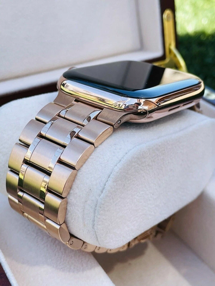 Custom 24K Rose Gold 44MM Apple Watch SERIES 4 Stainless Steel Rose Gold Link Ba - Image 4 of 4