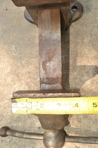 Vtg REED Bench Vise 104 4" Wide Jaws Open to 6" Erie, PA USA 2 patent - Picture 4 of 13
