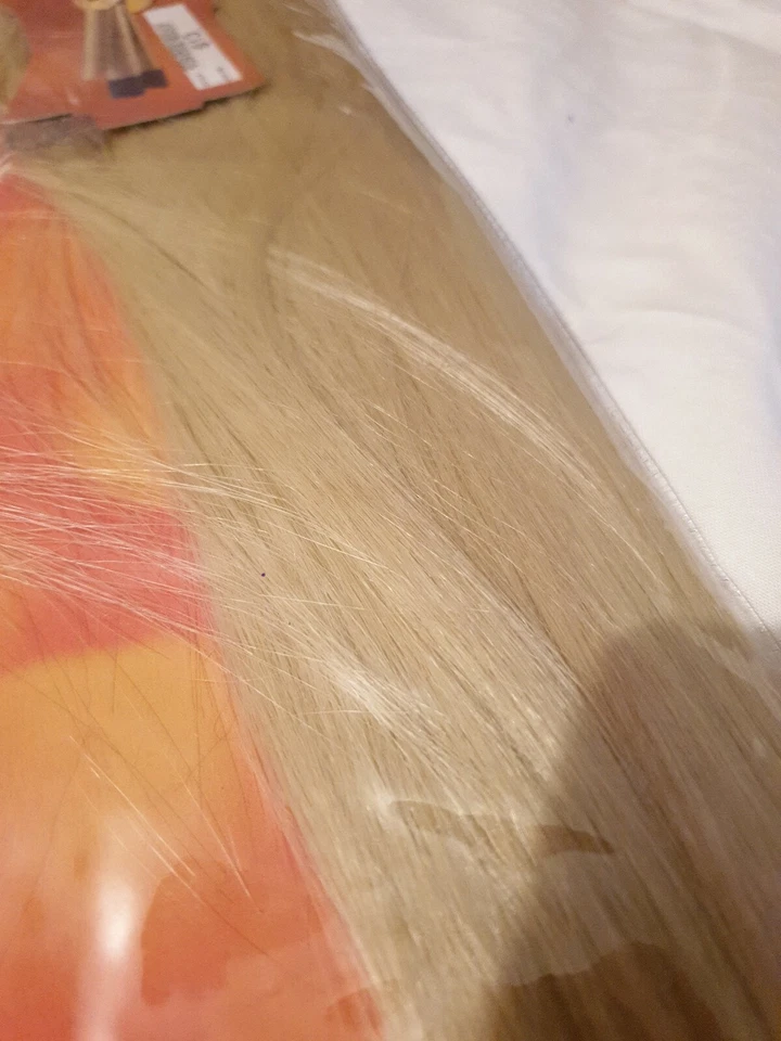 J'ADORE 100% FUTURA FIBRE HAIR EXTENSIONS. YAKI PONYTAIL. PLATINUM BLONDE 613 - Image 4 of 4