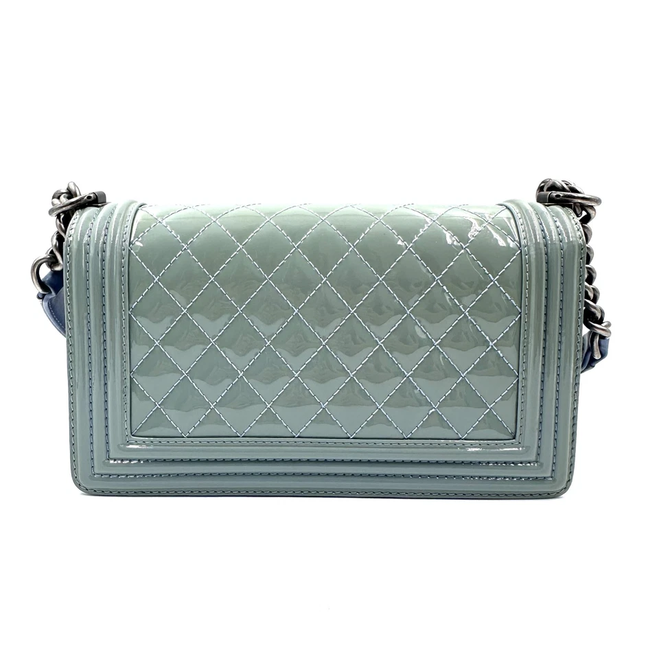 Auténtico Chanel charol piel de becerro pequeño plexiglás niño solapa azul usado Foto 4 de 4