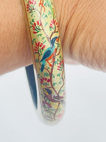 Vintage Parrot Bangle Bracelet Hand Painted Wood Multicolor Tropical Style 8.25” - Picture 3 of 10