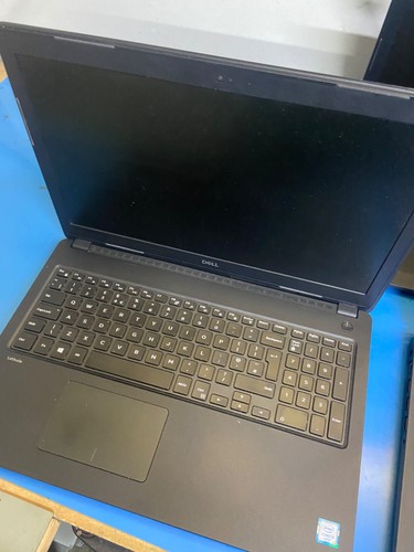 JOBLOT x3 DELL LATITUDE 3580 i5-7TH GEN? NO RAM NO SSD SPARES FAULTY F68 - Picture 3 of 13