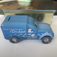 Boîte En Tôle 2 Cv Camionnette Argel  . Bonne État 