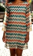 Speechless Women’s S Multicolored Chevron Pattern Shift Dress  