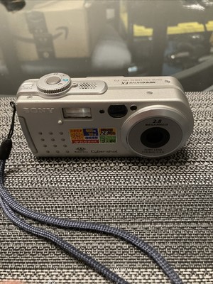 SONY DSC-P3 コンパクトデジタルカメラ Sony Cyber-Shot DSC-P3 Digital Camera 2.8MP Made Japan No Battery
