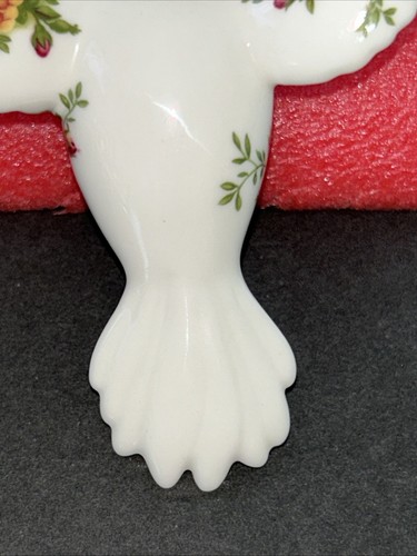 Royal Albert Old Country Roses DOVE OF PEACE Porcelain Ornament 2009 - Picture 8 of 9