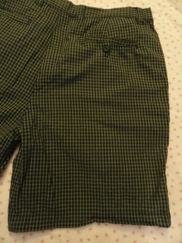Geoffrey Beene size 33 blue plaid shorts zippered with 4 pockets and pleats - Picture 11 of 12