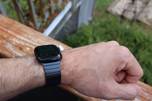 Apple Watch Series 7 45mm Stainless Steel Cellular + Space Black Link Bracelet - Picture 3 of 4