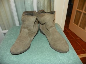 mia suede boots
