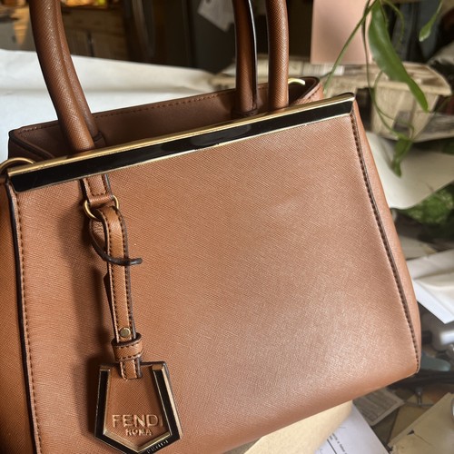 Fendi Deux 2Jours Medium Tote TAN Satchel EUC - Picture 11 of 13