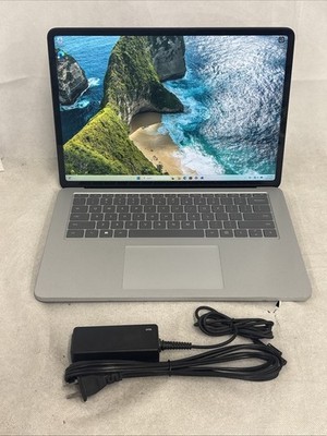 Microsoft Surface Laptop Studio 14.4'' (1TB, Intel Core i7 11th, 32GB Ram) Silver