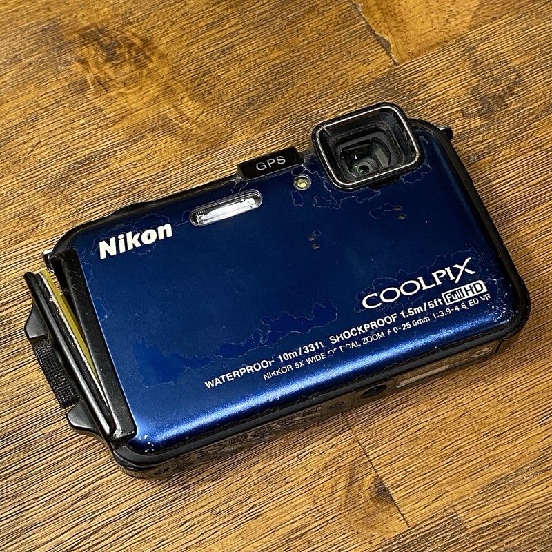 Nikon COOLPIX AW100 16 MP CMOS Waterproof Digital Camera w/ GPS & Full HD 1080p