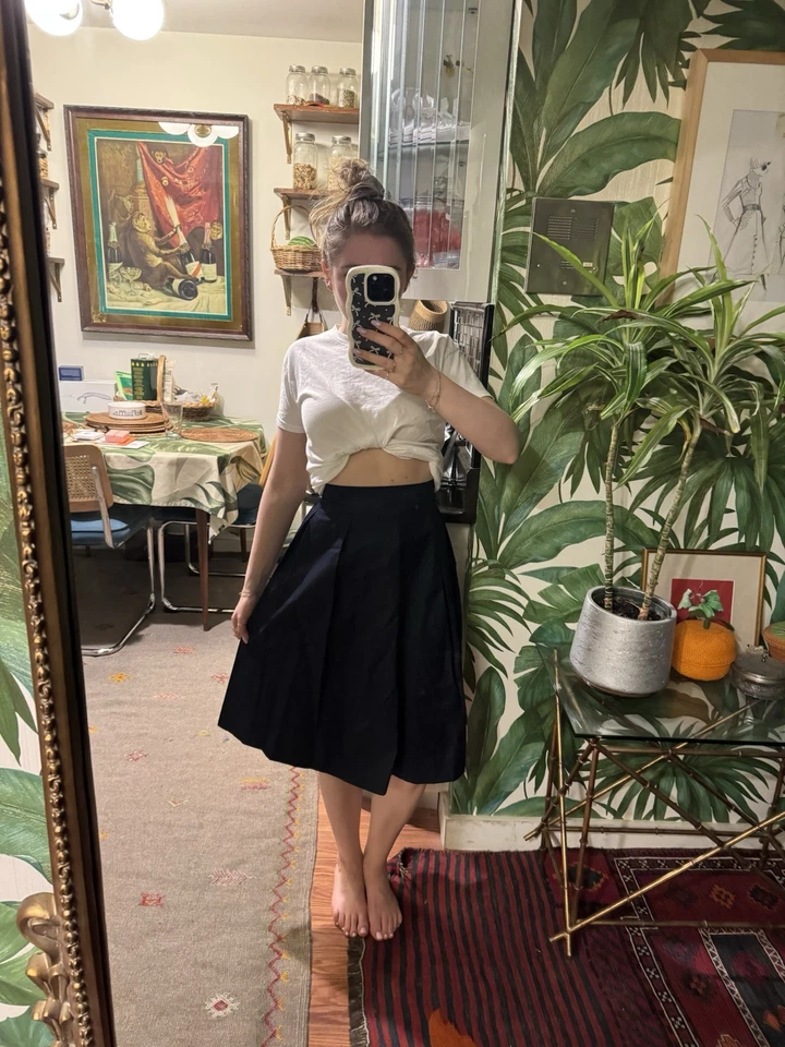 Falda midi azul marino COS Foto 2 de 4