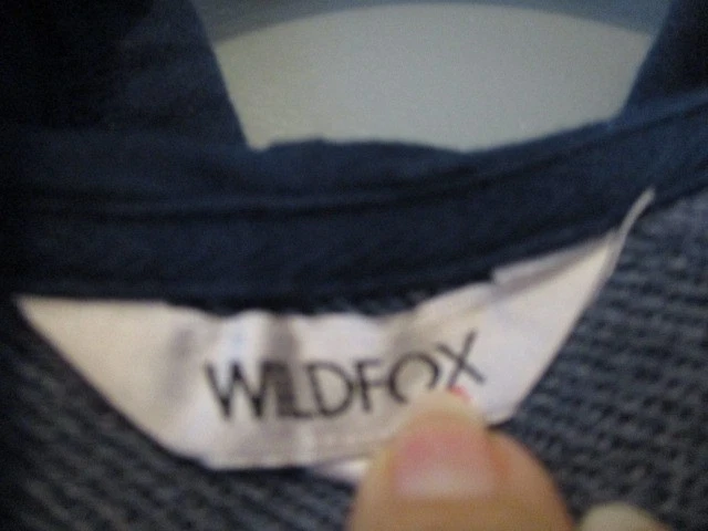 WILDFOX SUDADERA CON CAPUCHA Y PANTALÓN, AZUL MARINO CON RÁFAGAS DE COLOR, MUJER TALLA XL Foto 2 de 4