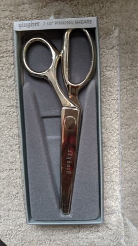 GINGHER 7 1/2 INCH PINKING SHEARS--PREOWNED