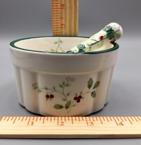 Pfaltzgraff Dip Bowl & Spreader Knife Winterberry Christmas Holiday 2009 Cute - Picture 9 of 9