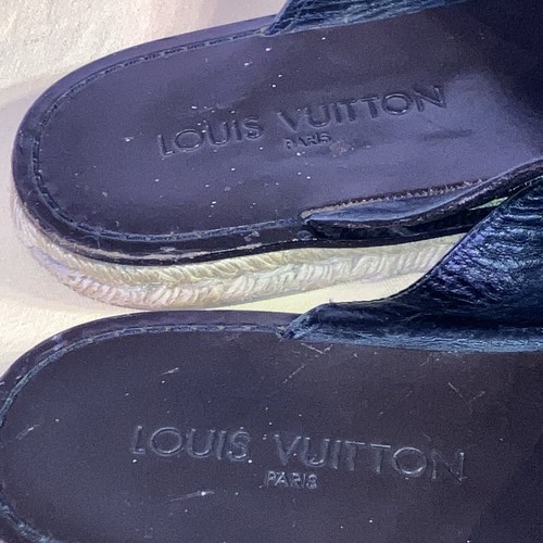 Authentic Louis Vuitton Men’s Sandals With Dust Bag. - Picture 16 of 19