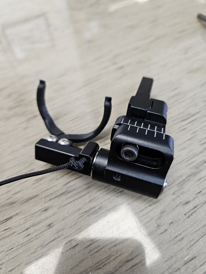 Repose-flèche PSE Phantom Micro Drop-Away - Pour Arc à Poulies - Droitier - Neuf Avec Défauts Mineurs